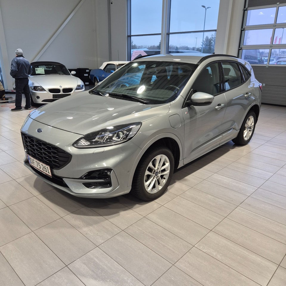 Ford Kuga 2,5 PHEV ST-Line CVT 5d
