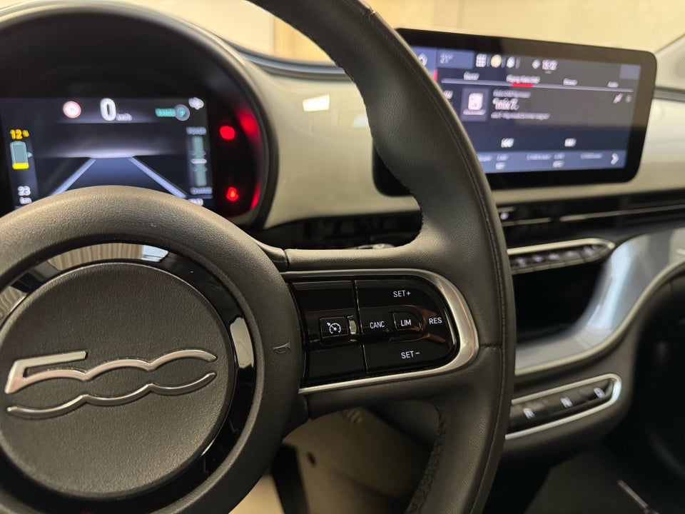 Fiat 500e 42 Icon 3d