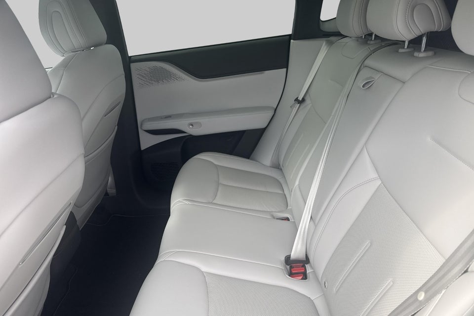 Xpeng G6 Performance 5d