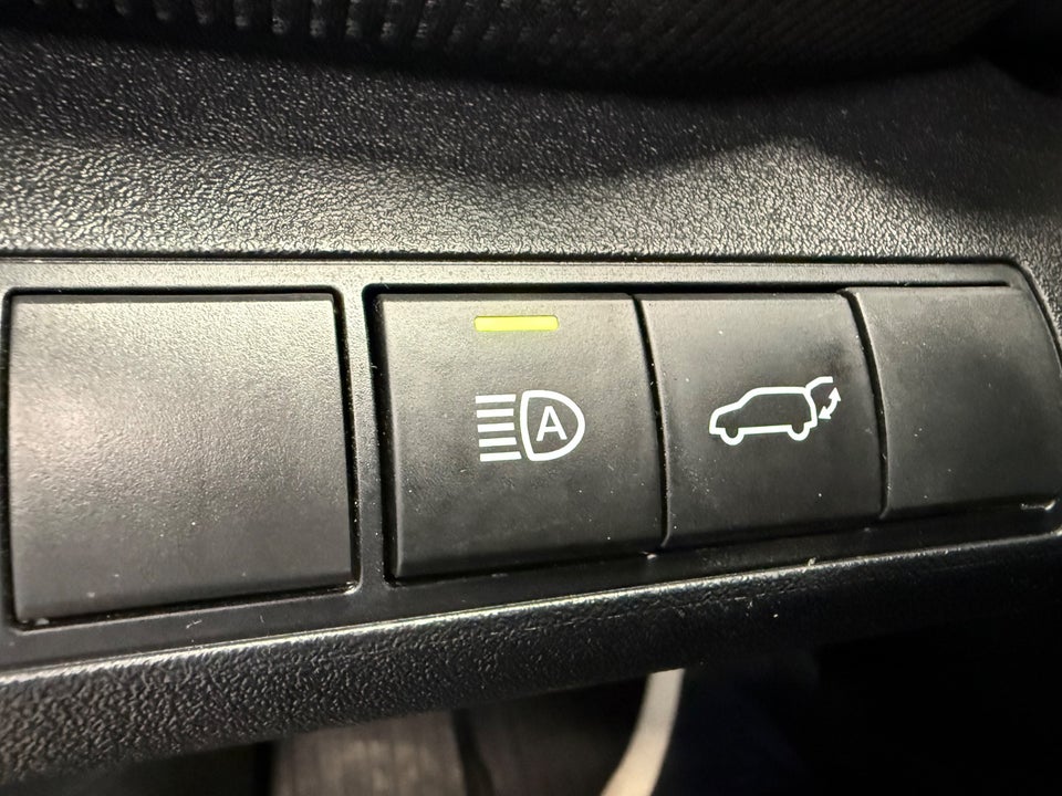 Toyota bZ4X Executive 5d