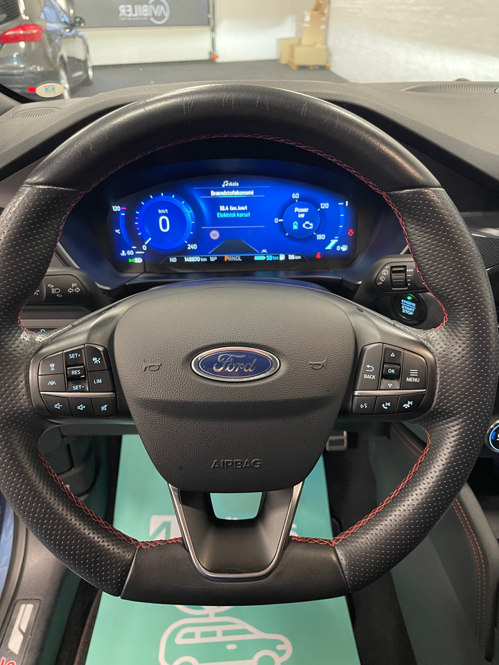 Ford Kuga 2,5 PHEV ST-Line X CVT 5d