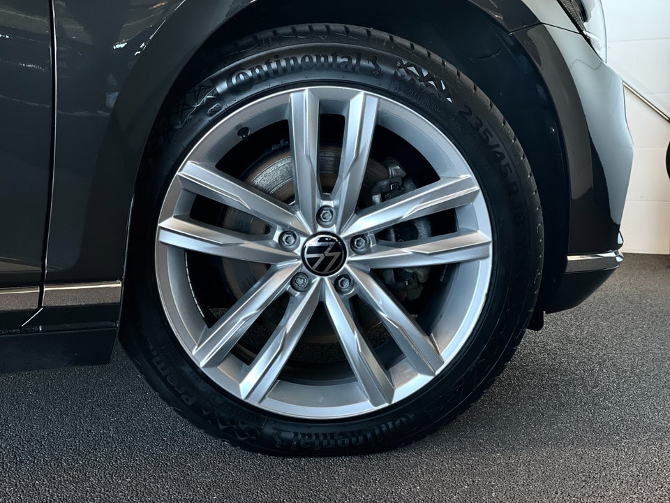 VW Passat 2,0 TDi 200 Elegance Variant DSG 5d