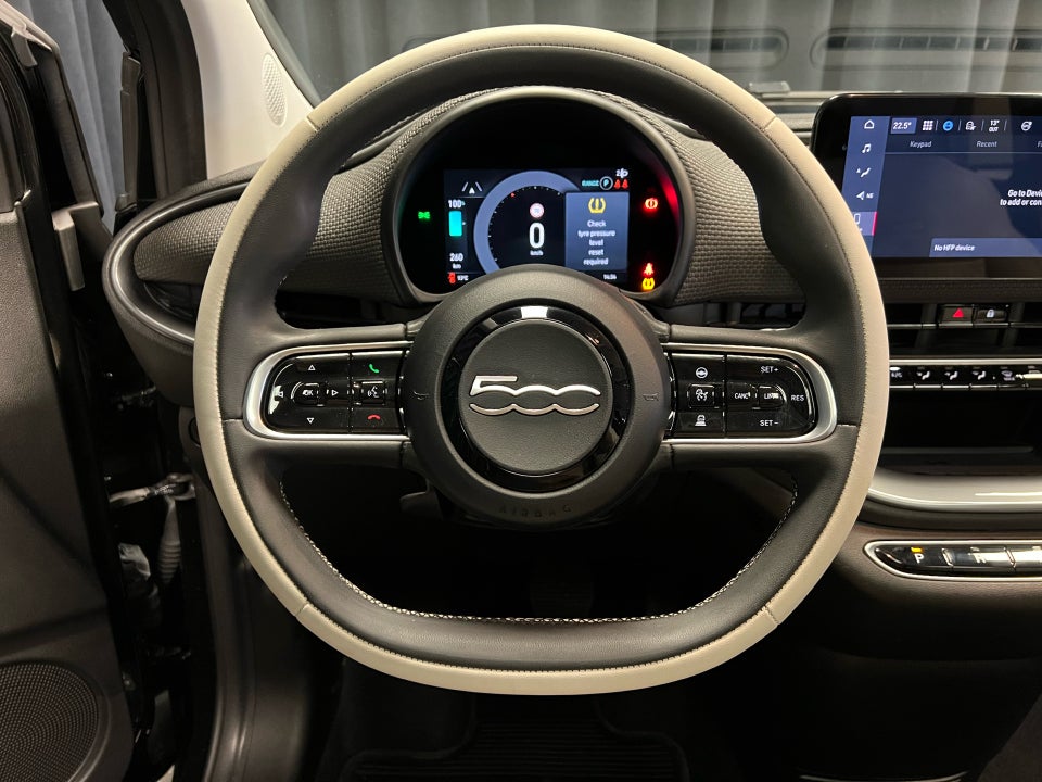 Fiat 500e 42 la Prima by Bocelli 3d