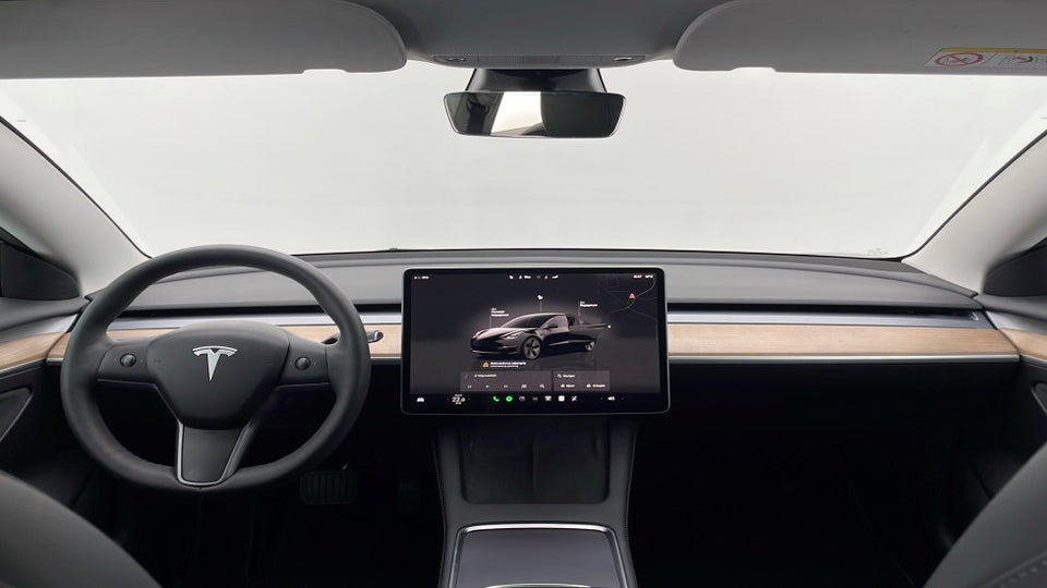 Tesla Model 3 RWD 4d