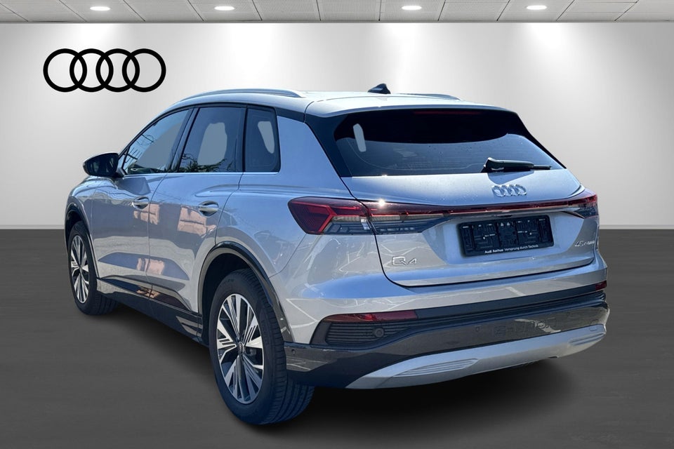 Audi Q4 e-tron 45 Progress 5d