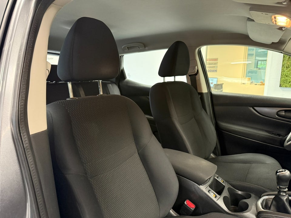 Nissan Qashqai 1,2 Dig-T 115 Visia 5d