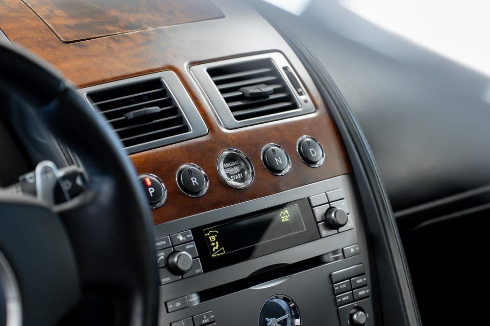 Aston Martin DB9 6,0 Coupé aut. 2d