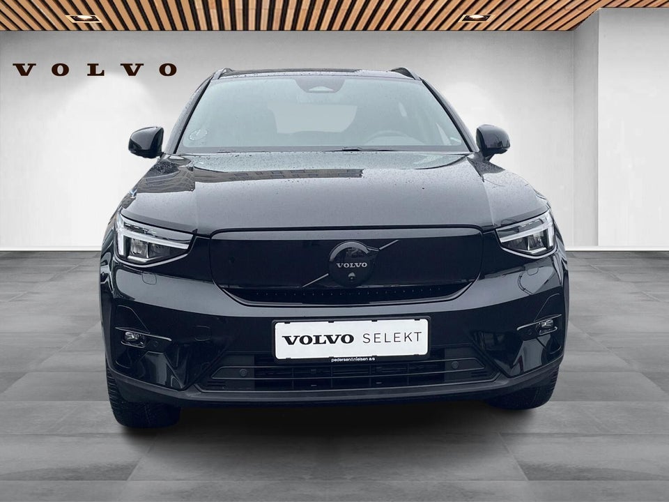 Volvo EX40 Extended Range Black Edition 5d