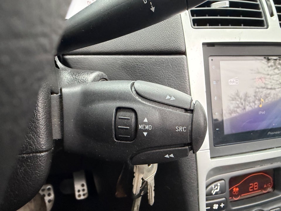 Peugeot 307 2,0 16V CC 2d