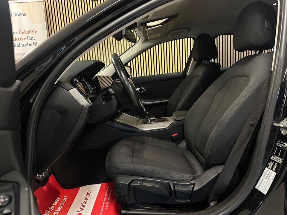 BMW 320d 2,0 Touring Connected aut. 5d