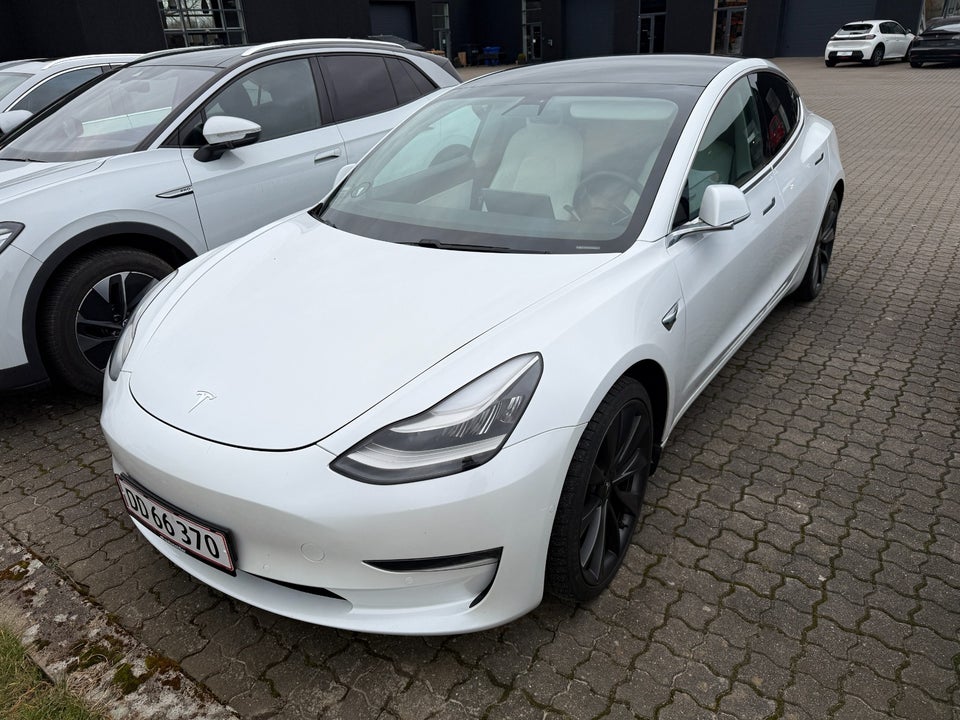 Tesla Model 3 Performance AWD 4d