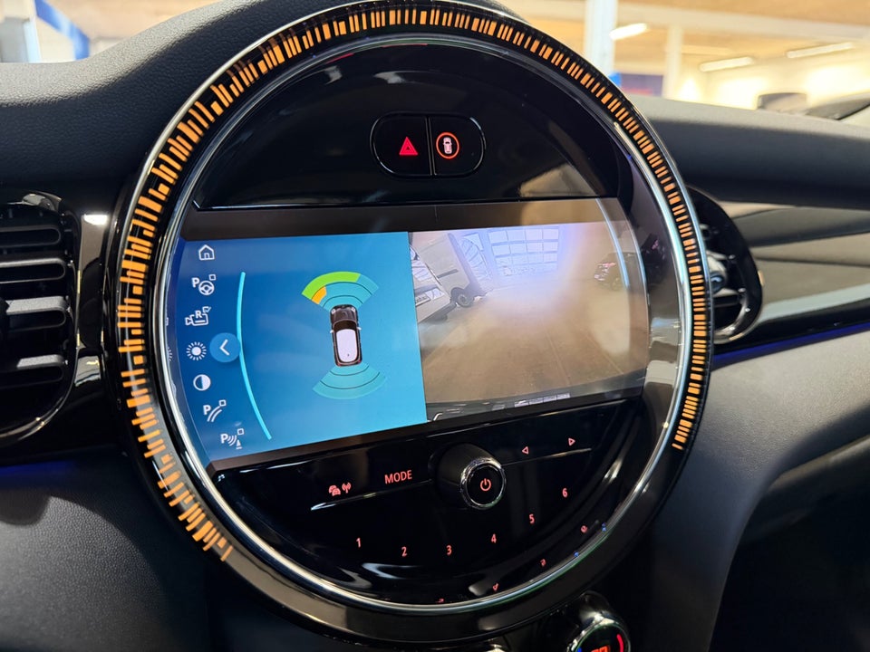 MINI Cooper SE Essential 3d