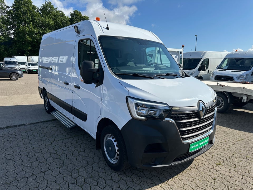 Renault Master IV T33 2,3 dCi 150 L2H2 Kassevogn
