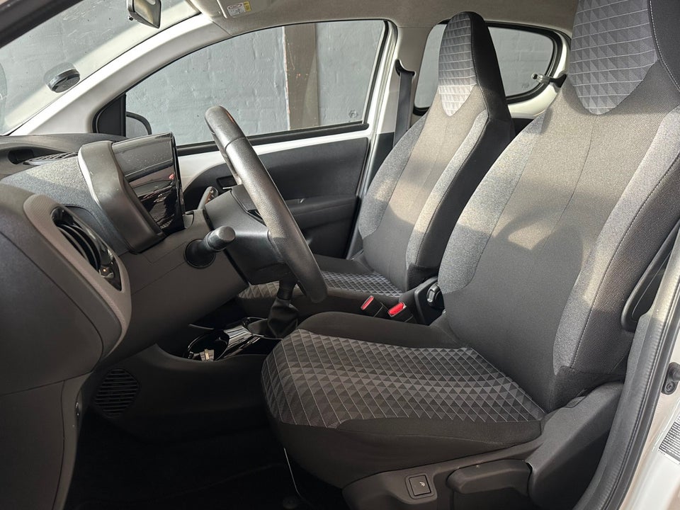 Peugeot 108 1,0 e-VTi 72 Allure+ 5d