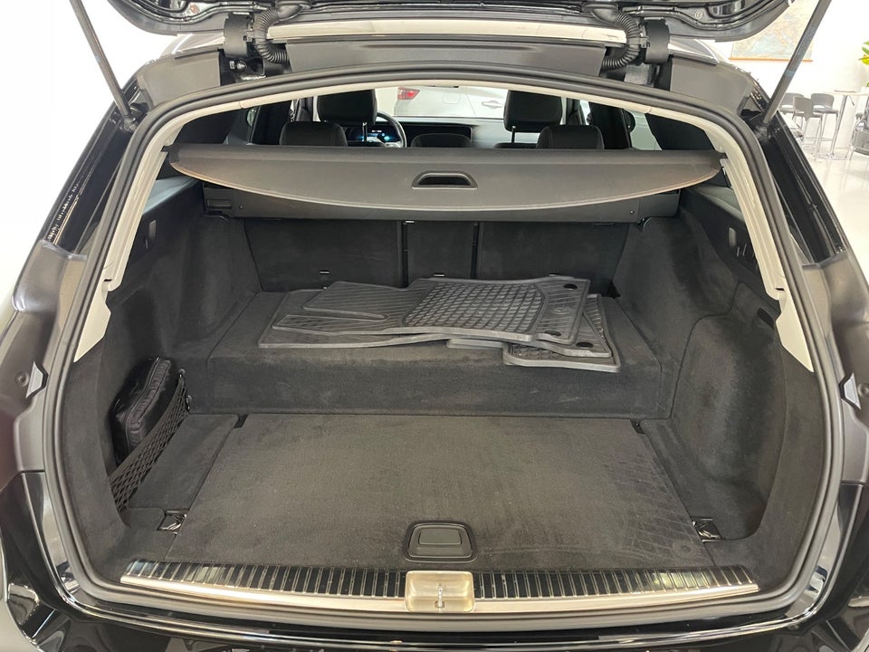 Mercedes E300 de 2,0 stc. aut. 4Matic 5d