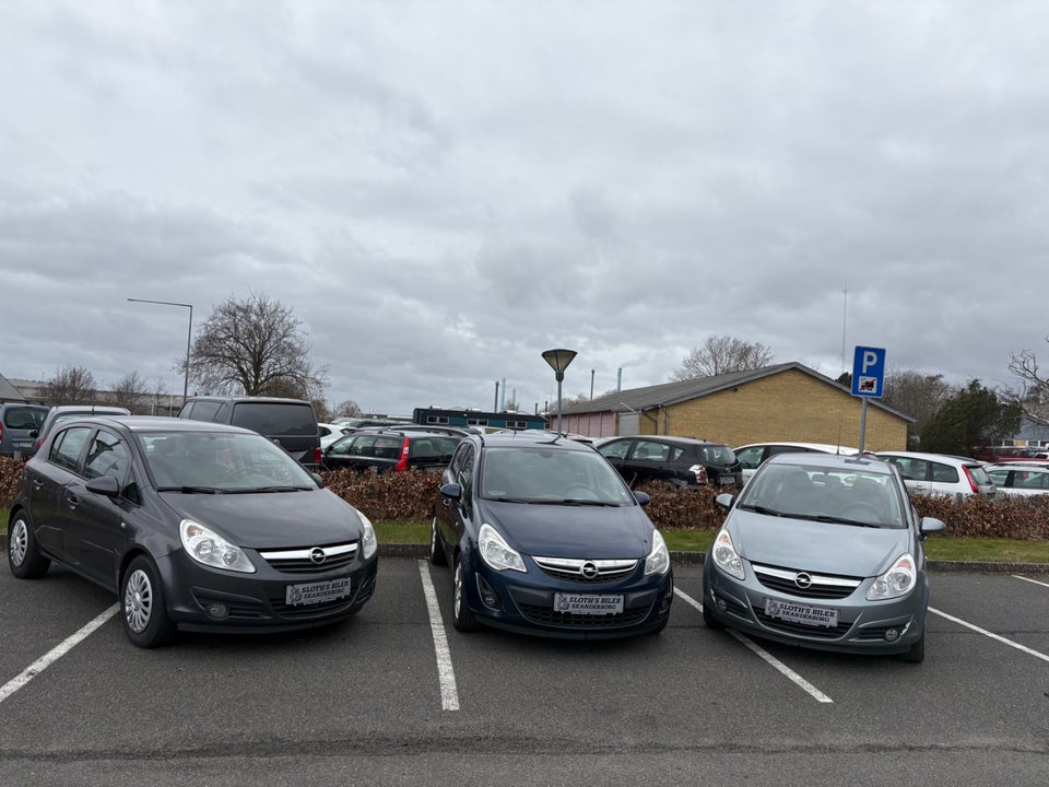 Opel Corsa 1,4 16V Cosmo 5d