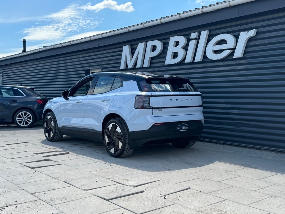 Volvo EX30 Twin Performance Plus 5d