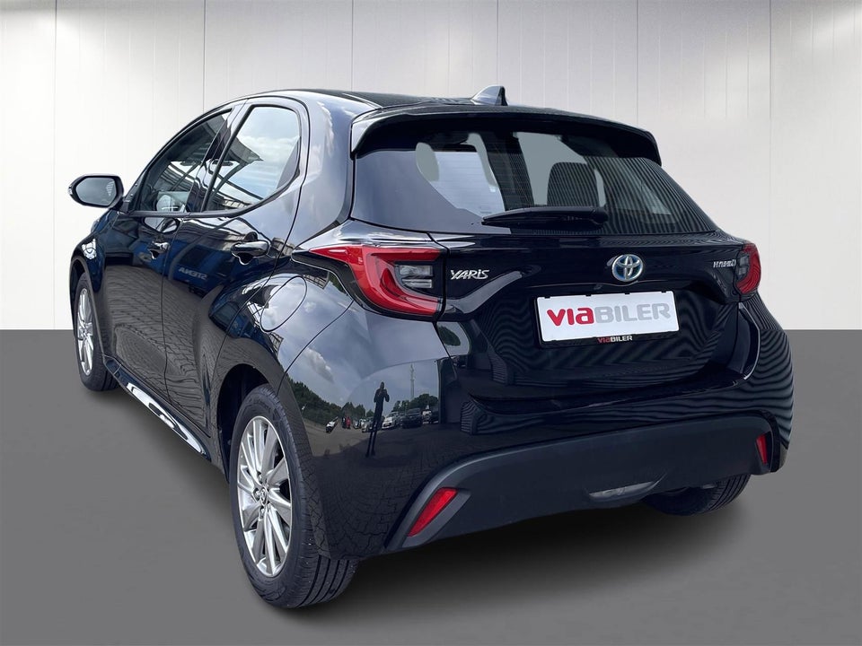 Toyota Yaris 1,5 Hybrid Active Tech e-CVT 5d