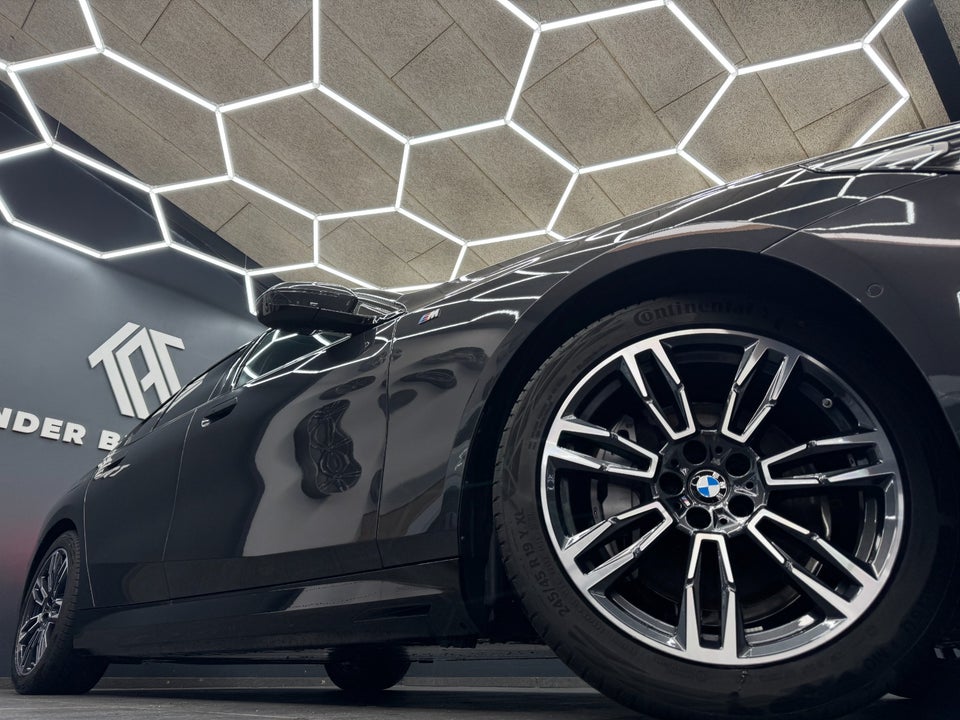BMW i5 eDrive40 M-Sport 4d