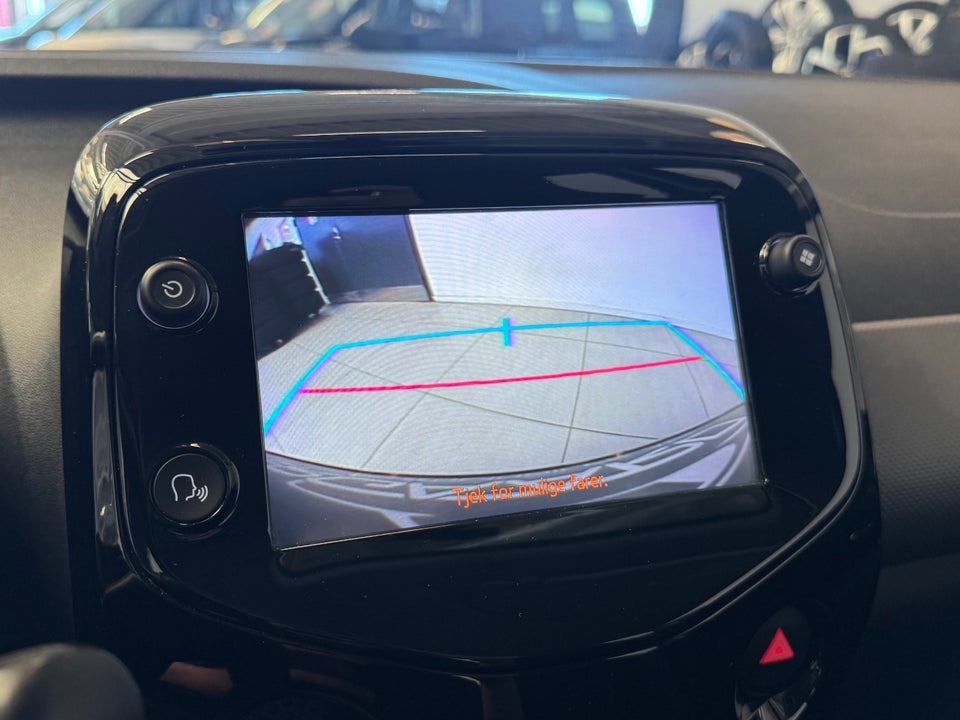 Peugeot 108 1,0 e-VTi 72 Allure+ 5d