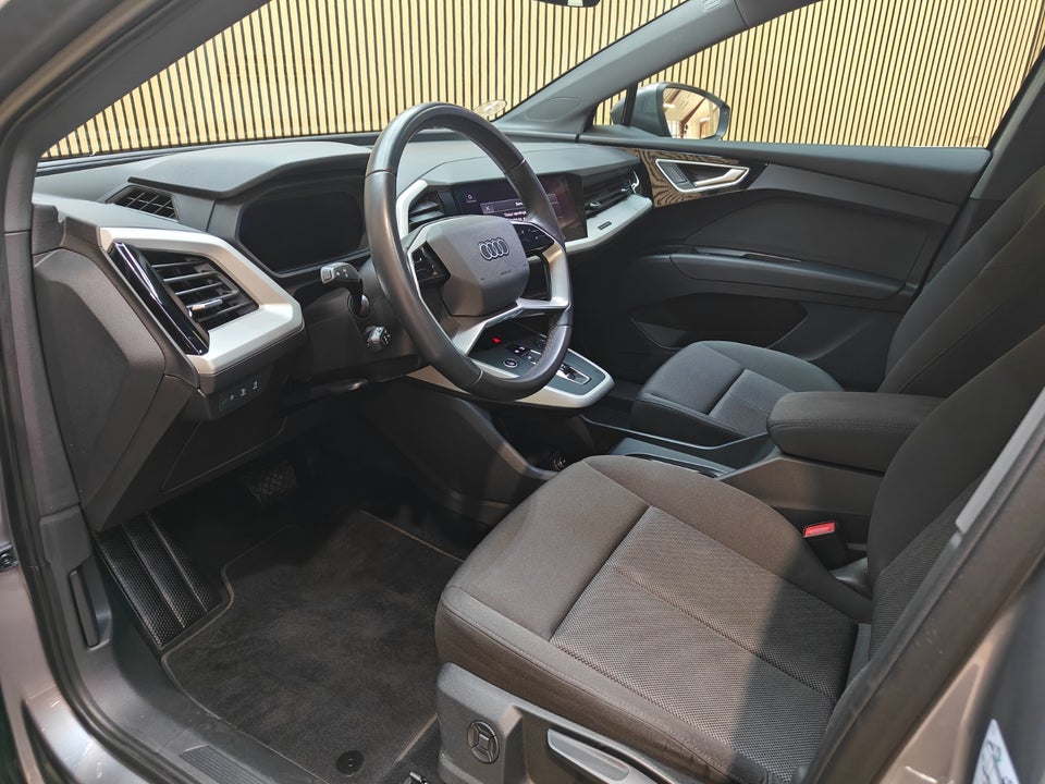 Audi Q4 e-tron 40 Advanced 5d