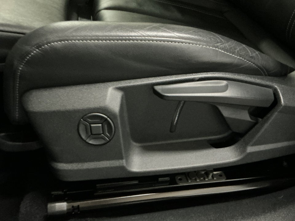 Audi Q4 e-tron 40 Advanced 5d