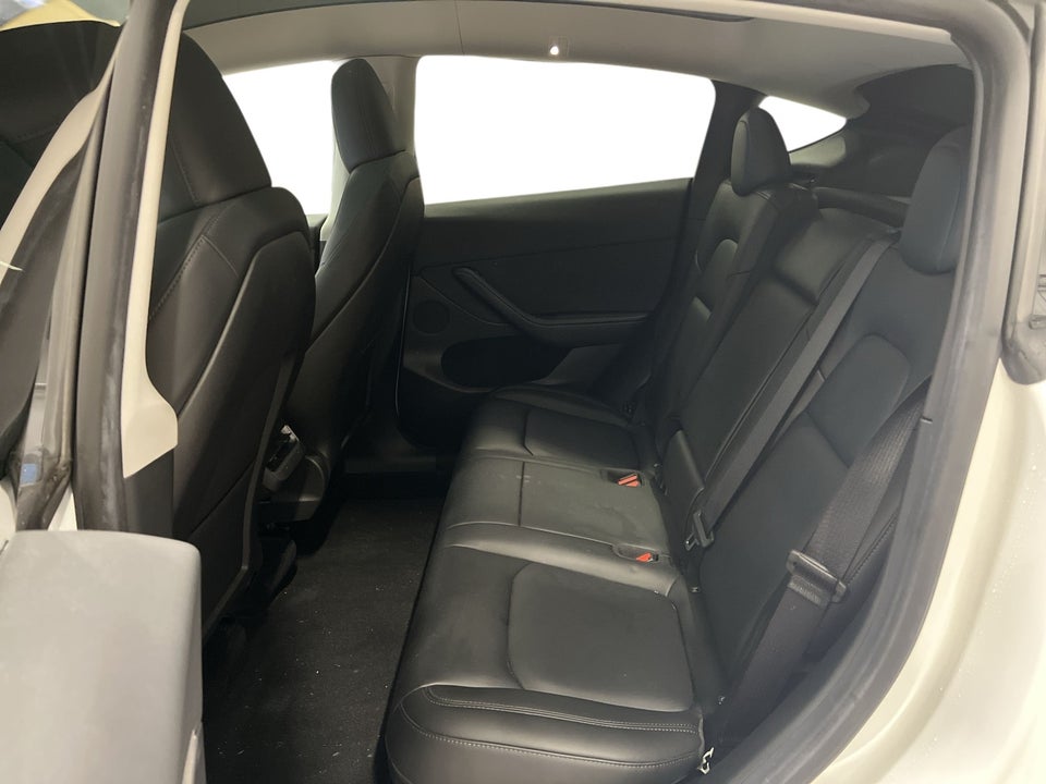 Tesla Model Y Long Range AWD 5d