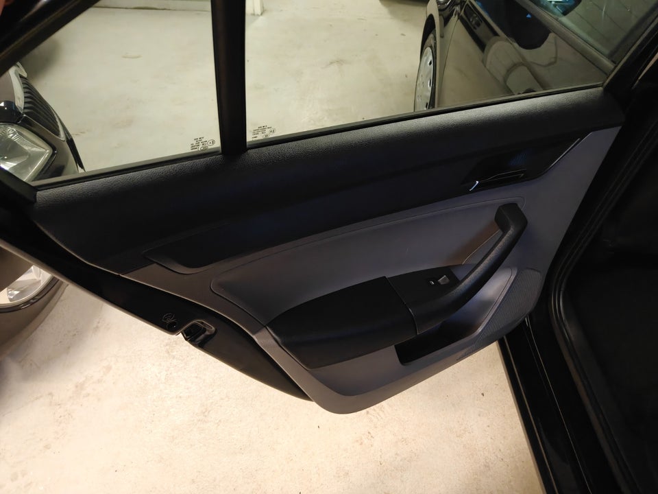 Seat Toledo 1,6 TDi 105 Style 5d