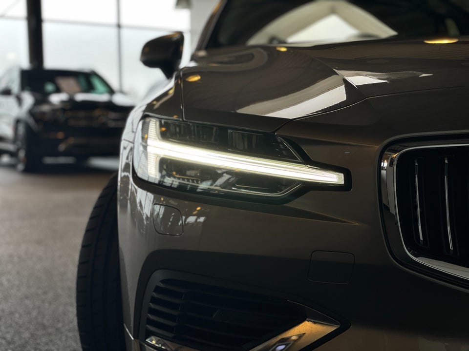 Volvo V60 2,0 T6 ReCharge Inscription aut. AWD 5d