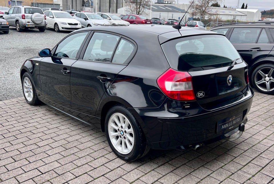 BMW 116i 1,6 Advantage 5d