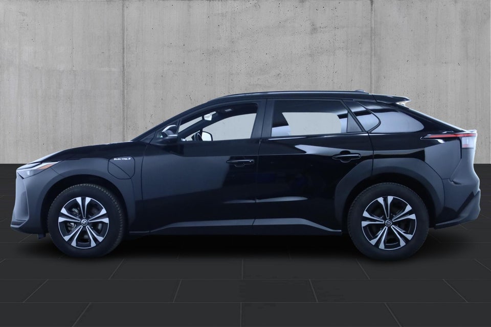 Toyota bZ4X Active 5d