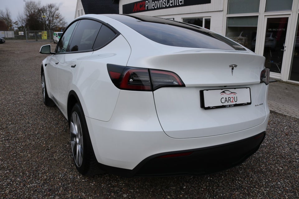 Tesla Model Y Long Range AWD 5d