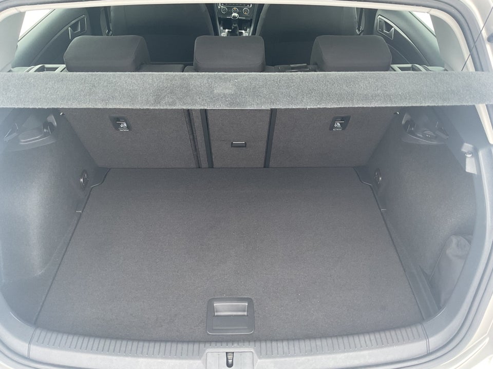 VW Golf VII 1,5 TSi 130 Comfortline 5d