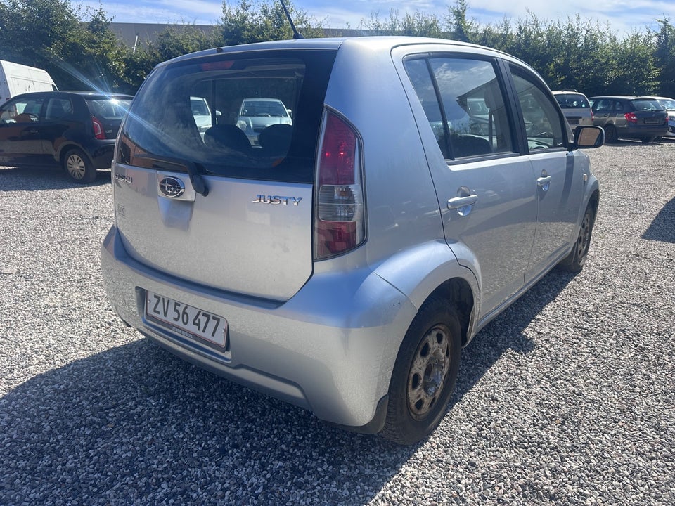 Subaru Justy 1,0  5d