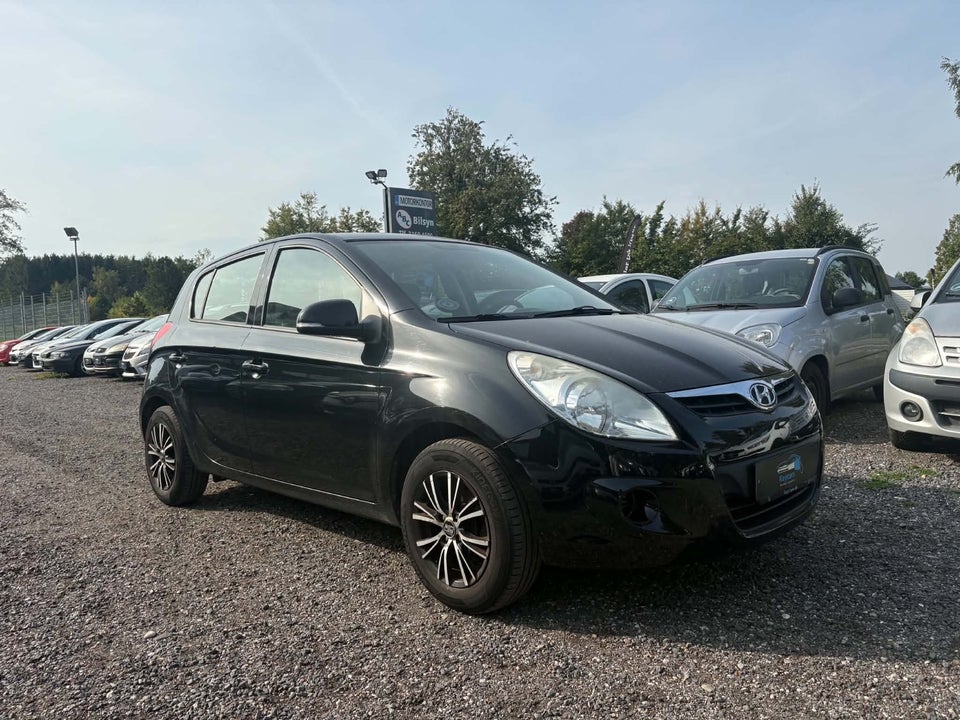Hyundai i20 1,25 Classic 5d