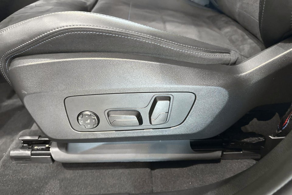 BMW iX1 eDrive20 M-Sport Pro 5d