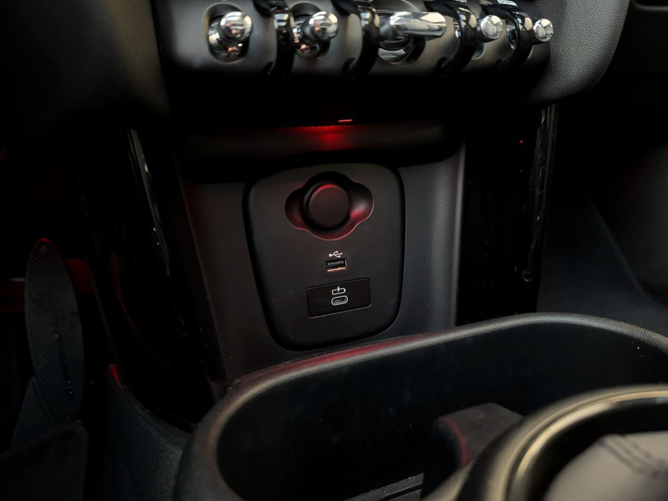 MINI Cooper SE Classic 3d