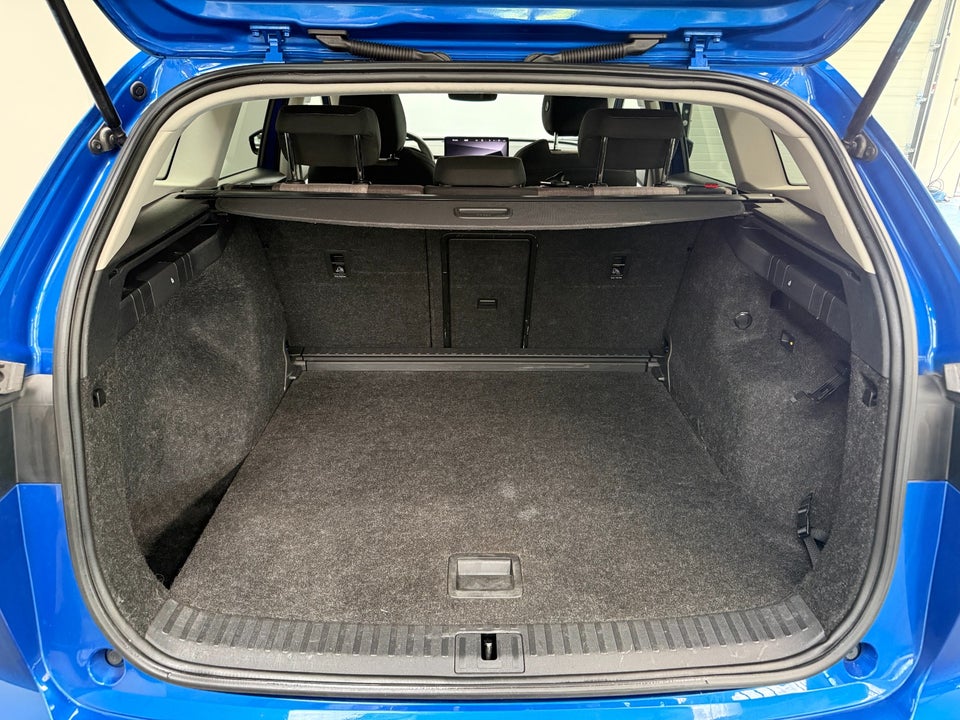 Skoda Enyaq 60 iV Selection Lodge 5d