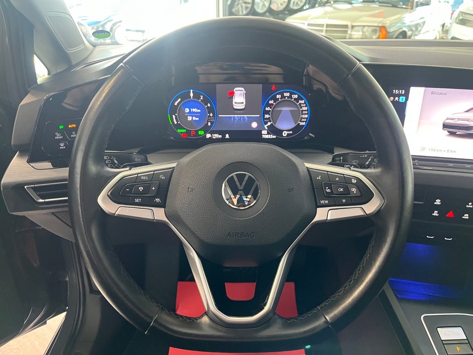 VW Golf VIII 1,4 eHybrid DSG 5d