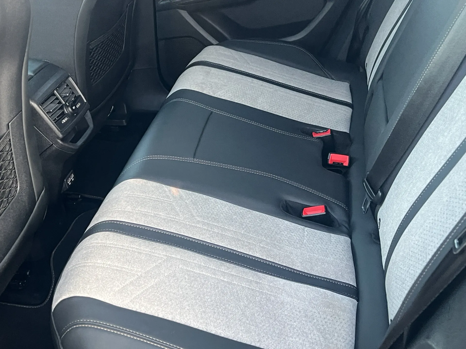 Peugeot 3008 1,6 Hybrid GT Line EAT8 5d