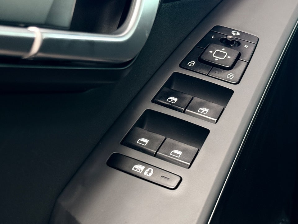 Kia Niro 64 EV Upgrade 5d