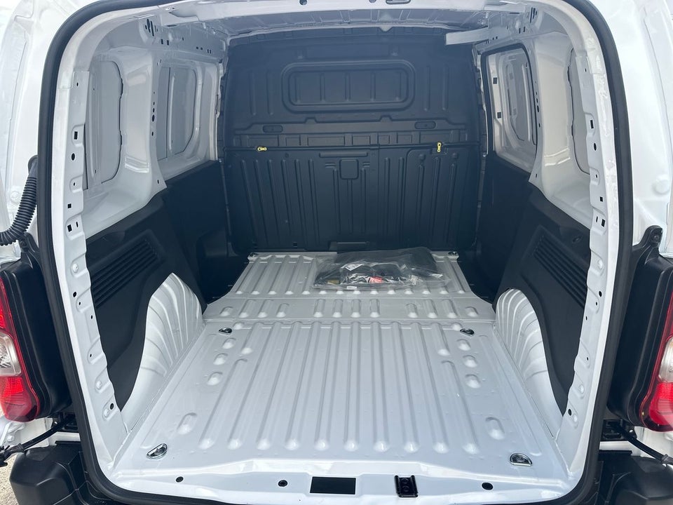 Peugeot Partner 1,5 BlueHDi 100 L1V1 Plus Van
