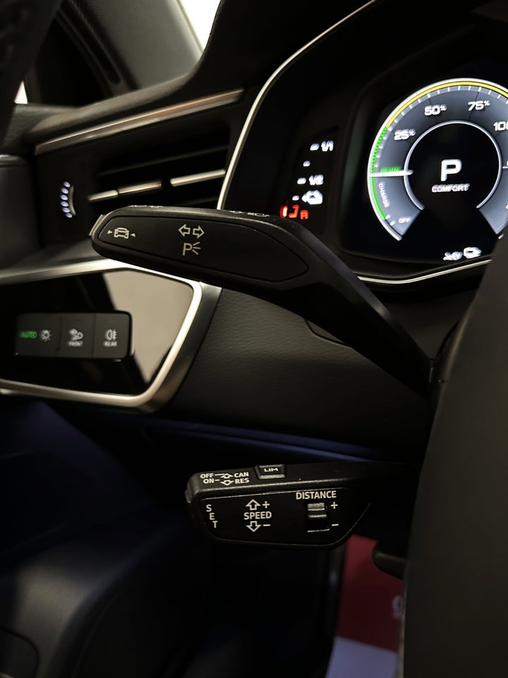 Audi A6 50 TFSi e S-line quattro S-tr. 4d