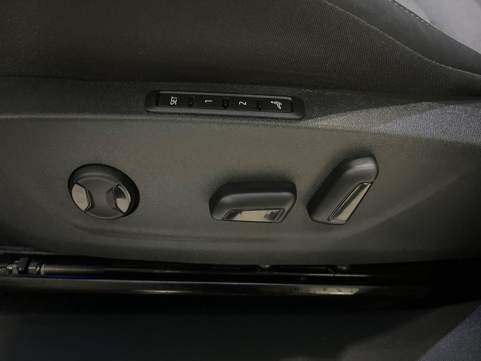 Skoda Enyaq 85 iV Premium 5d