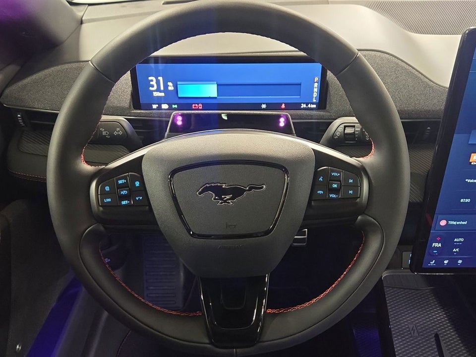 Ford Mustang Mach-E 98 Premium Extended Range AWD 5d