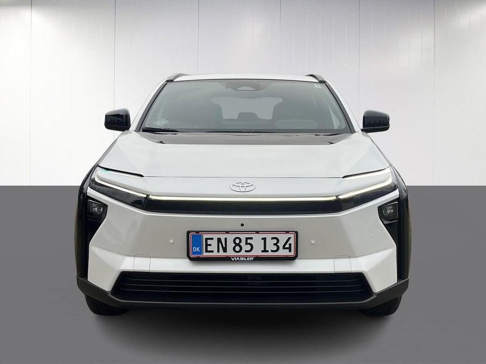 Toyota bZ4X 73 Executive 5d