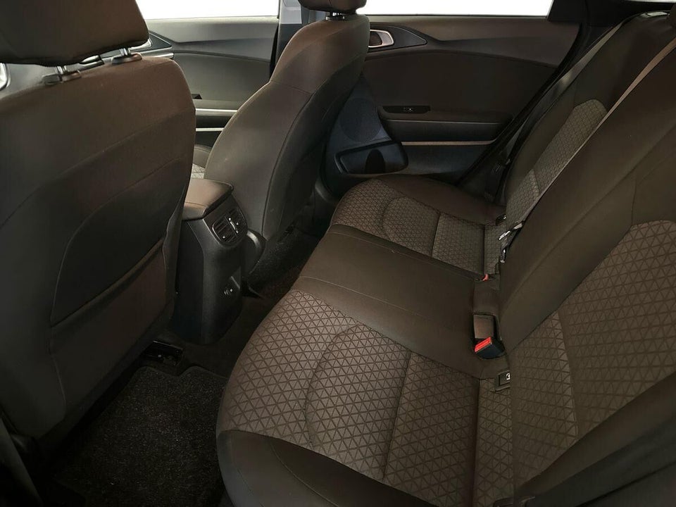 Kia Ceed 1,0 T-GDi Prestige SW 5d