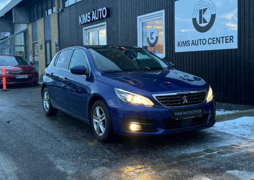 Peugeot 308 1,2 e-THP 130 Allure Sky 5d