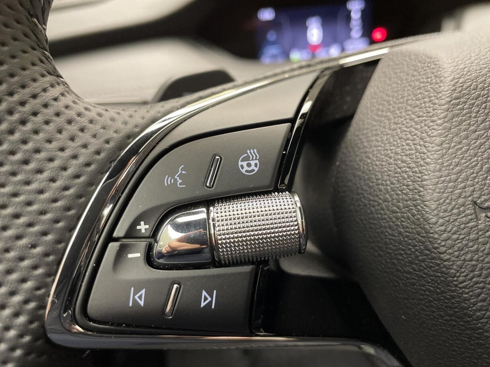 Skoda Enyaq 80x iV Sportline Maxx 5d