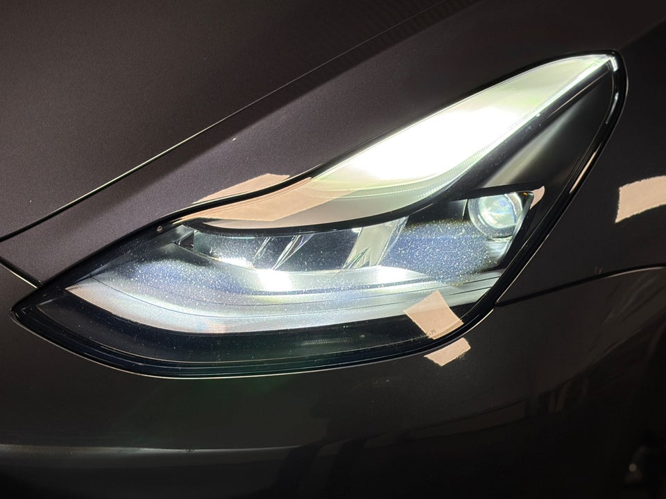 Tesla Model 3 Long Range RWD 4d